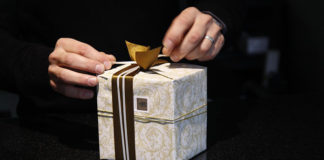 Jak zapakować prezent