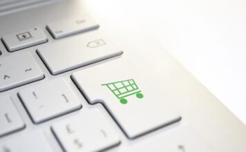 Jak uruchomić płatność kartą przez internet? Jak uruchomić płatność kartą przez internet?