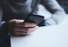 Jak wykorzystać grafikę i wideo w wiadomościach do klientów? Jak wykorzystać grafikę i wideo w wiadomościach do klientów